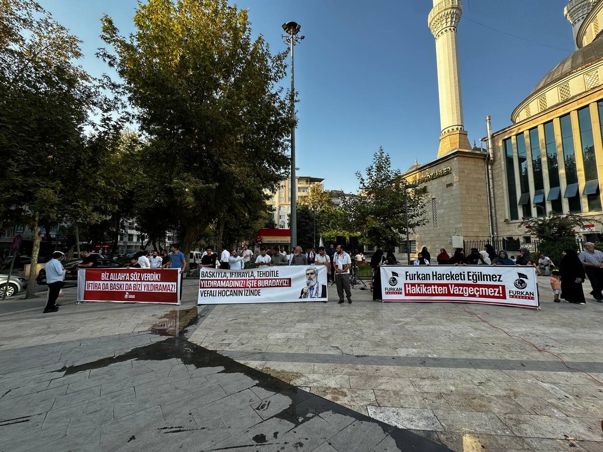 liderhoca_1's tweet photo. •MALATYA

#YargıEliyleZulüm
Ozgürlük IçinMeydandayız
FurkanGönüllülerine Ozgürlük https://t.co/VJ25lB2HwK
