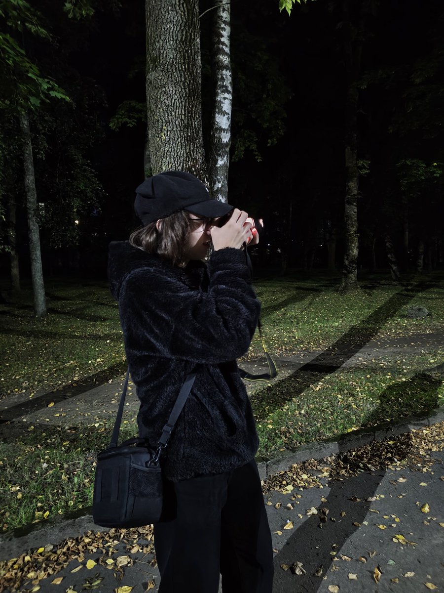 Misakemrrow's tweet photo. #femboy #photograph @miyanomeow photograph at night https://t.co/xGNOGj9yWH