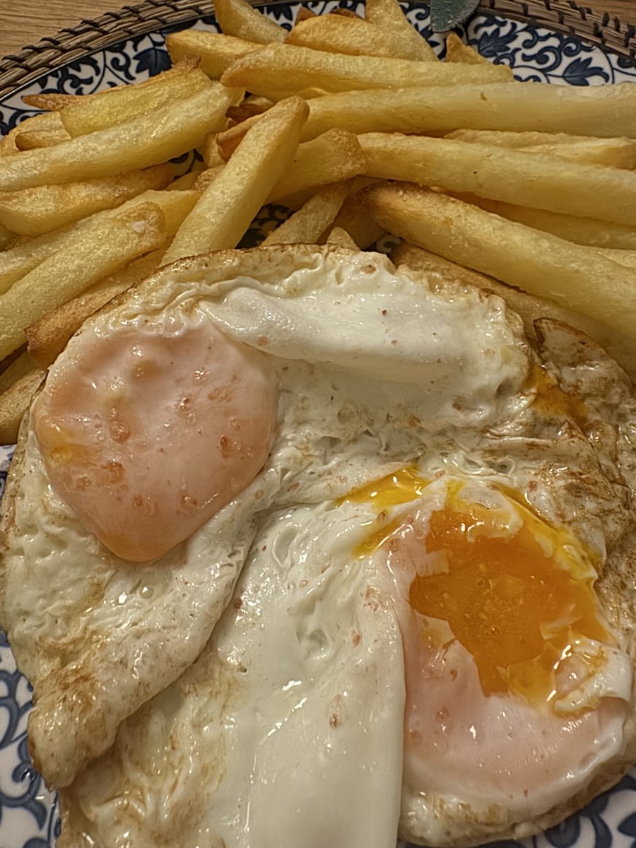 _stopwhispering's tweet photo. No hay muchas comidas que superen esto https://t.co/idxf5H8GkL