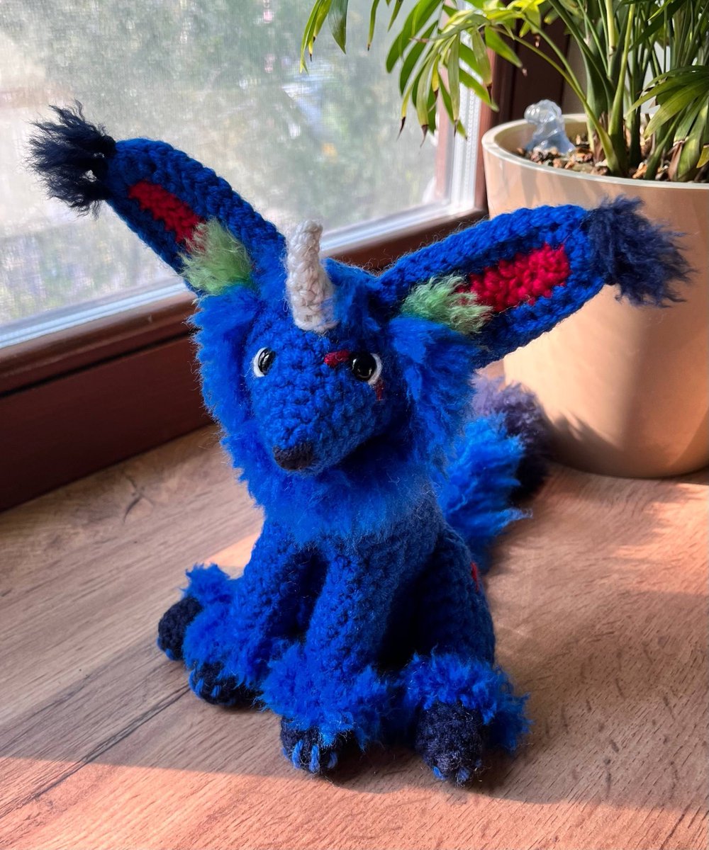 polisews's tweet photo. Not a plushie, but a small knitted toy :3c
For Kitsunal~

I want to make a couple more of things like this, soo write to channel DMs or in comments if you're interested in getting a small tabletop character toy like this! 
The price is about $150 excluding shipping atm https://t.co/SSn2hRiEsJ