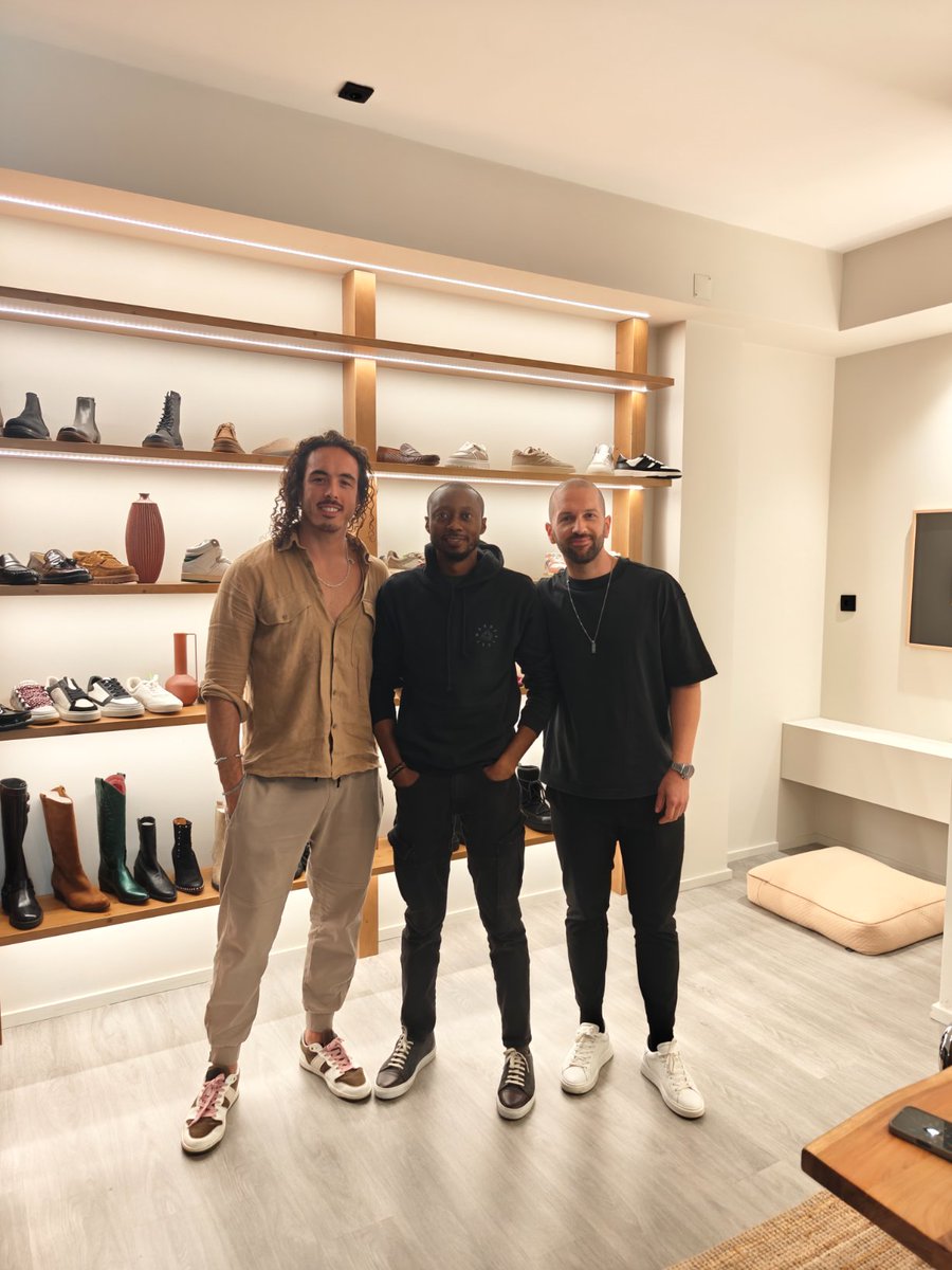 OkunadeGoodMan's tweet photo. Last year, I travelled to Portugal for something we had never done before at @hingees 

I’d been thinking about footwear for a while, but I knew I didn’t want anything basic

I wanted us to make something we’d be proud to put the Hingees name on https://t.co/azfn5l1wwl
