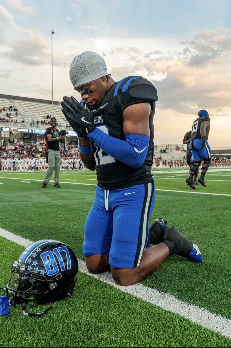 KadeSmith24's tweet photo. Gotta love the good wins ,bad wins and the ugly wins. I do it for the team,not for me💯#GGM #DPS

@DemarcusHarri01 @CoachKPark @CoachGloria1 https://t.co/KKKIG0zR12