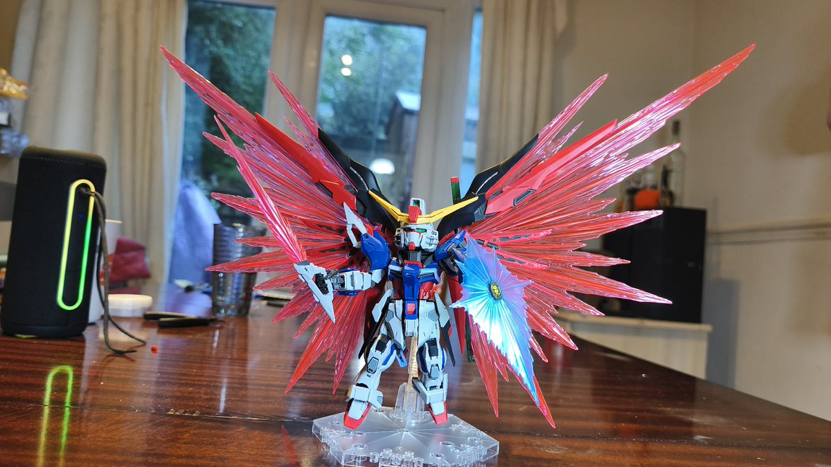 Wizalad's tweet photo. Little project I have undertook, 13 hours later and it's done #Gundam #Gunpla https://t.co/aaBHE2hdX2