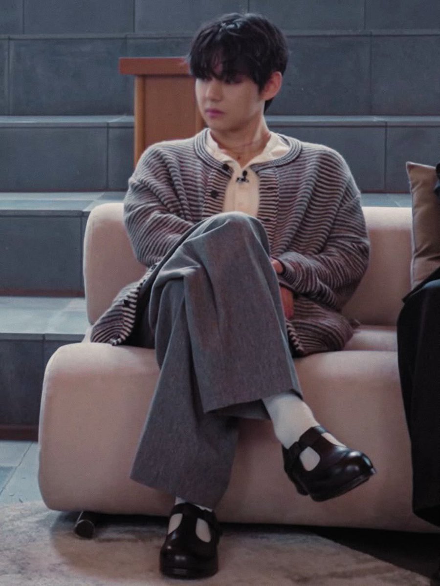 thvconic's tweet photo. this was such a tete outfit https://t.co/kEn98I6VEG