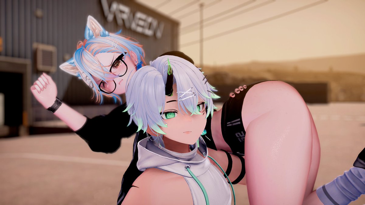 Iromichan_'s tweet photo. put me down!!! @yangskewers 

📸: @Disidolia https://t.co/hktAKPGOTD