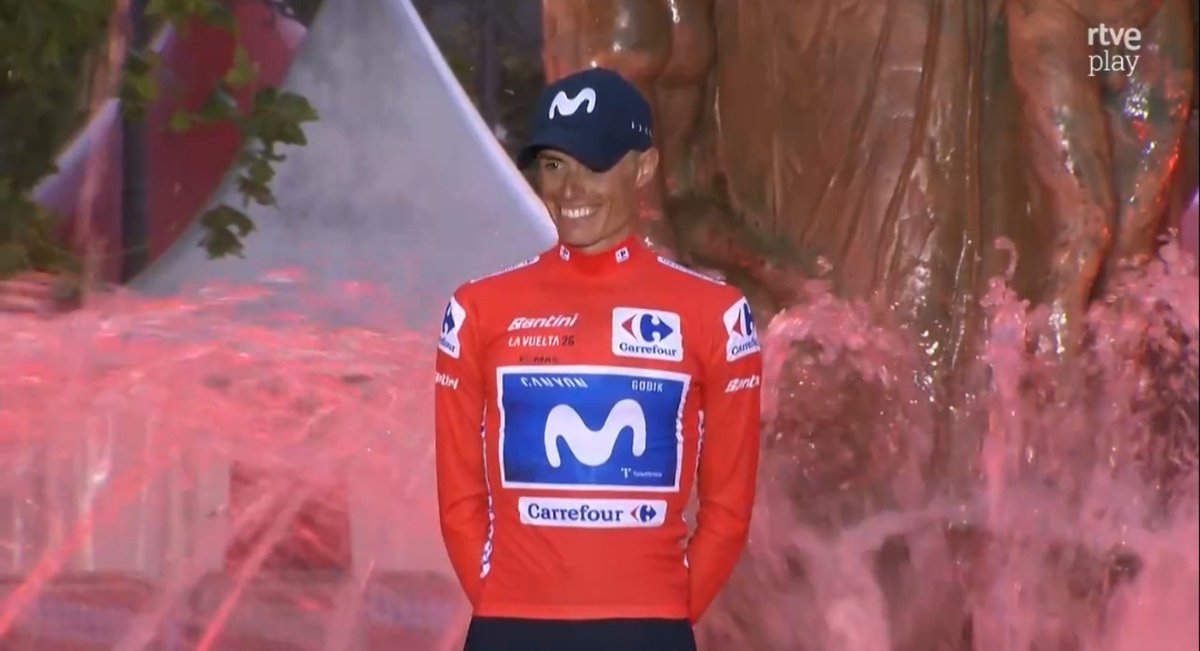 juanfdelacruz's tweet photo. #LaVuelta26 No hay podio final @lavuelta  en TVE: los tres integrantes, sus parlamentos... 

No hay respeto al protocolo.

En La 2, ahora, un programa de tapas

No.respetais en absoluto un producto televisivo que es vuestro y que deberiáis mimar, @Josepablo_ls . 

#ciclismo https://t.co/mlWos2ICN2