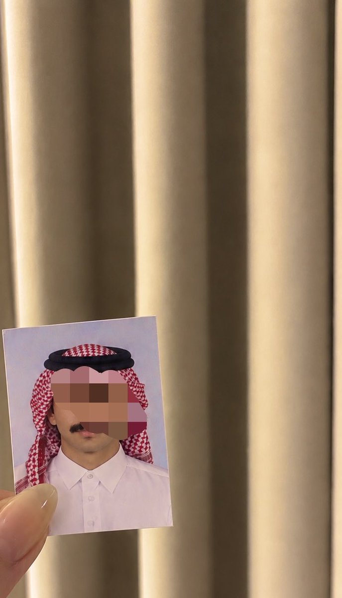 iizoij's tweet photo. بيدي صوره لك واقضي الليل سهران https://t.co/w8dyHuCStj