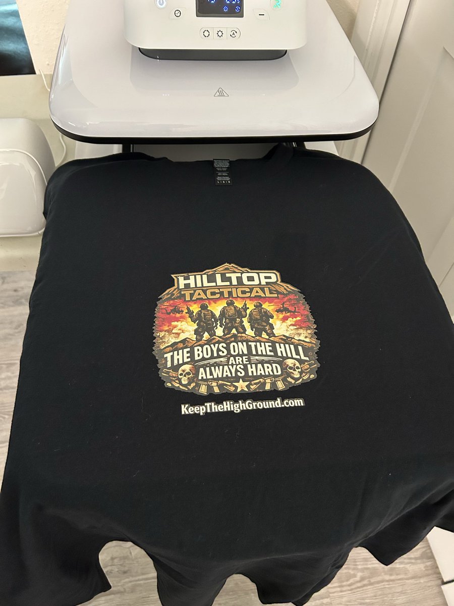hilltop4455's tweet photo. The grind never sleeps. Watching football &amp; making apparel. Stay dangerous &amp; https://t.co/D2iHNvzAG1 https://t.co/X4mWZXciB1