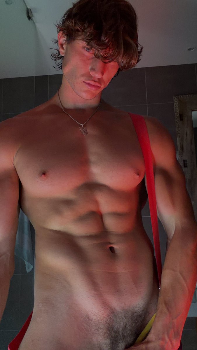 Dylanzayvion's tweet photo. Hey:)

Come closer https://t.co/R9uMwPYUyz