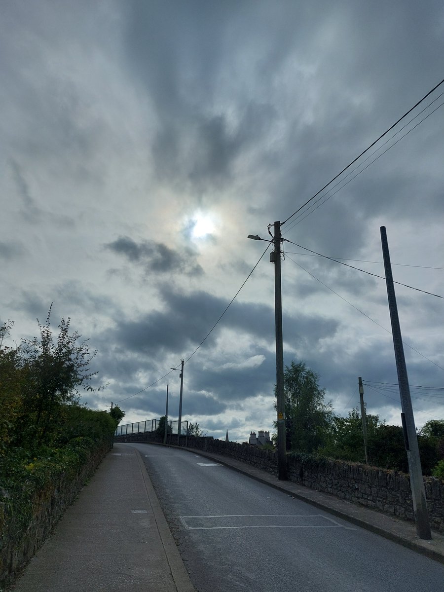 WildersLiz's tweet photo. #Day257 of #300daysofwalking #Day2077
#round6crew #MentalHealthAwareness #100daysofwalking
#200daysofwalking #365daysofwalking
Much warmer than expected on my Sunday afternoon walk 🥵 https://t.co/sopyudOmL5