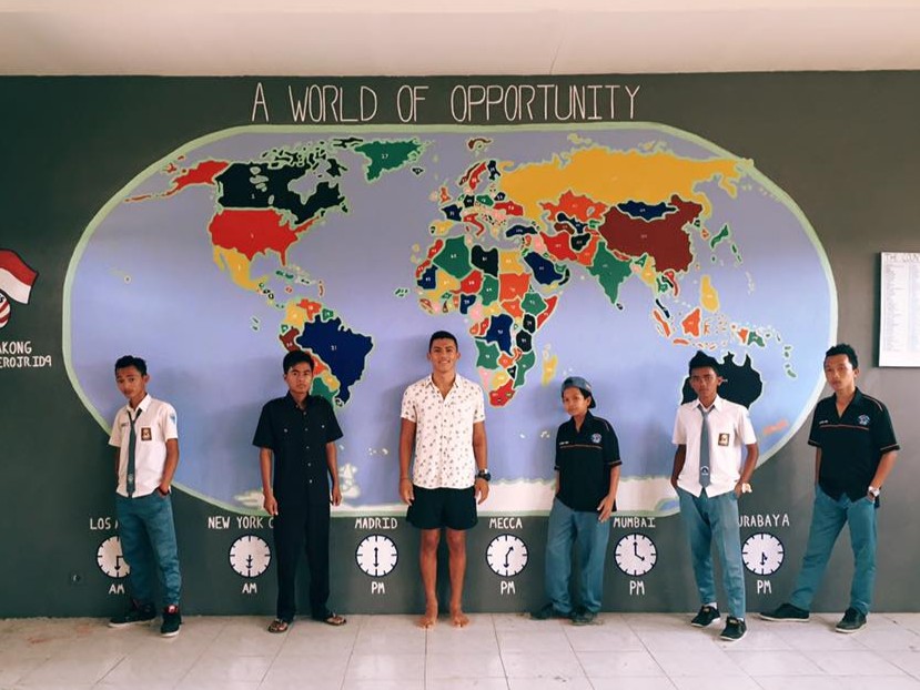PeaceCorps's tweet photo. Getting ready for your #PeaceCorps interview? Do your homework before you log on. ✍🏼 Placement officers want to hear that you understand the country and position you’re being considered for. They also want to know why Peace Corps service makes sense for you specifically.

👇🏼 Read all four interview tips: https://t.co/y6EEKCAZGn

#ToughestJob