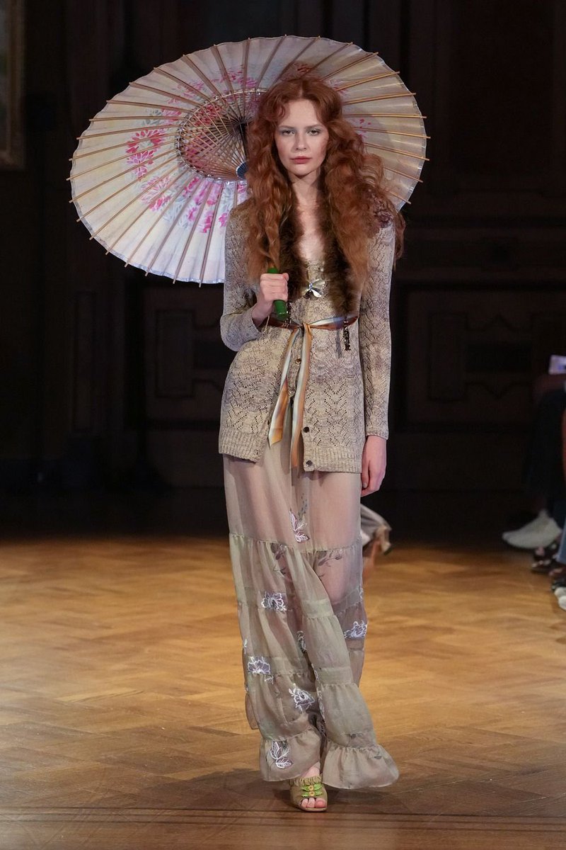 miumiuitgirl's tweet photo. favorites from ana sui ss27 https://t.co/cTDpu3lEa5