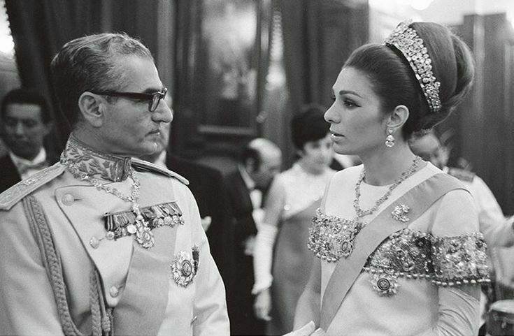 iran_krd's tweet photo. ۱۴۴ تا بیمارستان خمینی داریم 
هر ۱۴۴ تا رو پهلوی ساخته 

#KingRezaPahlavi https://t.co/4nKnAlKKlo