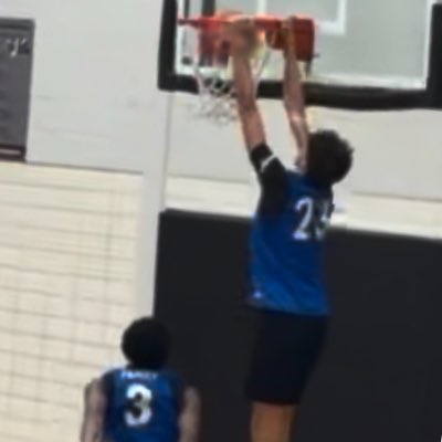 LandonP2031's tweet photo. #NewProfilePic https://t.co/TgTHpbNVbv