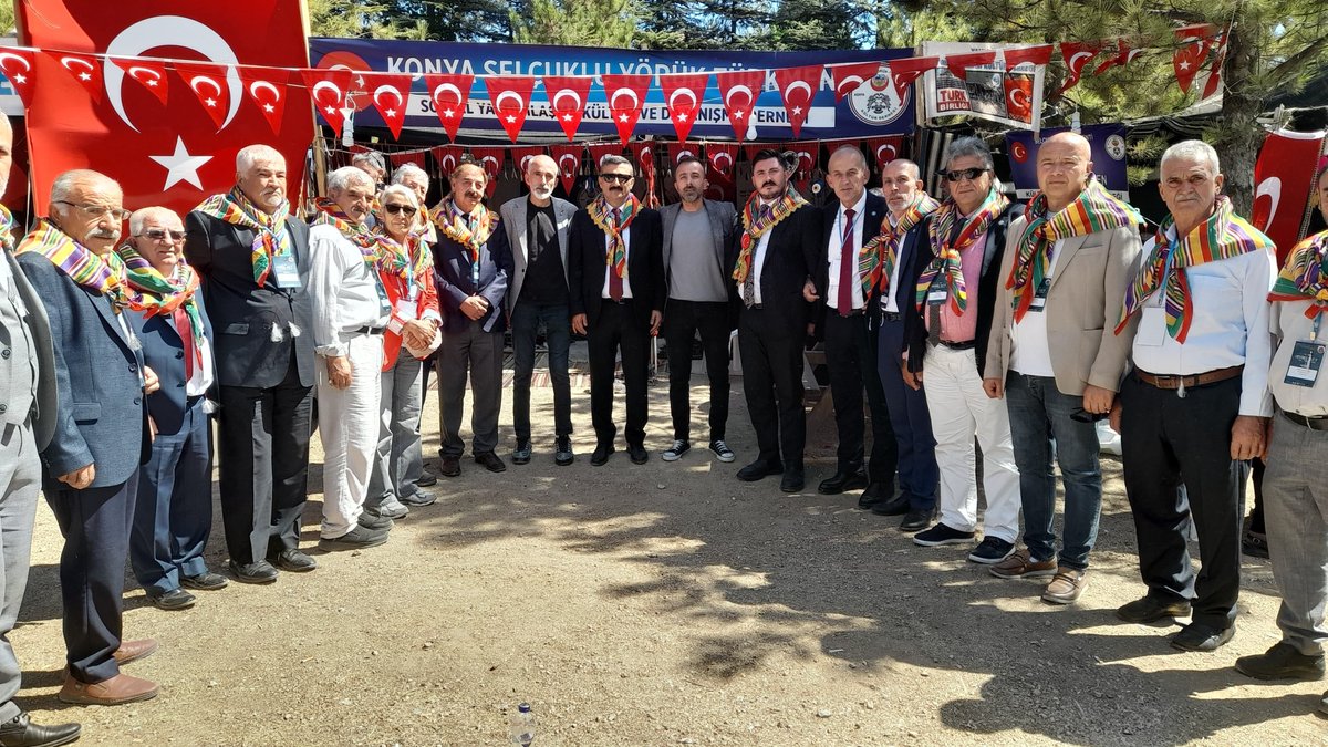 MuratCaner55's tweet photo. 745.Ertuğrul Gazi yi Anma ve Yörük Şenliklerinde 
Sayın @YS_Turkoglu ile Federasyonumuzu Temsilen Görüşme Sağladık 
Bizleri Kabul eden 
Sayın başkanımıza Teşekkür ediyor önümüzdeki günlerde desteklerinin devamını bekliyoruz 
Komisyonda Adil Olun
#PlandaStajyerBütçedeçırakOlsun https://t.co/Arph0qFRLt