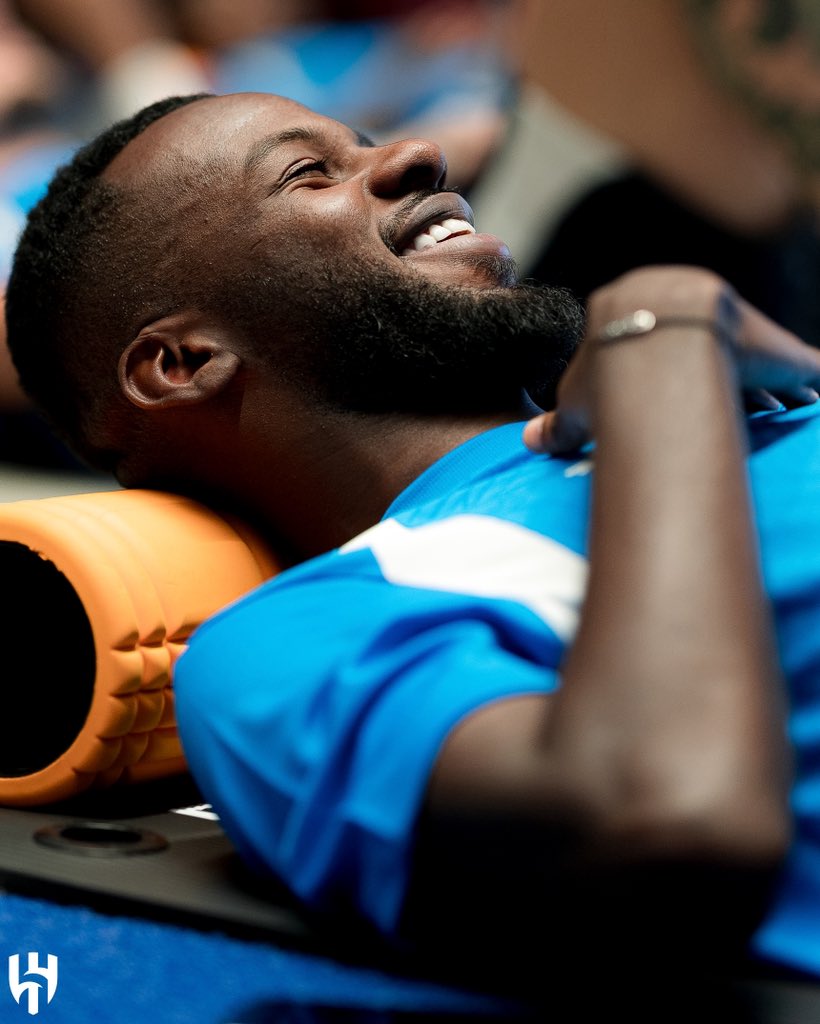 Alhilal_EN's tweet photo. Smiles all around 😄💙 https://t.co/9txfeDnD4Q