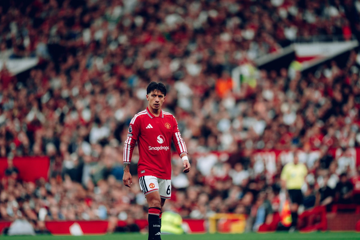 UnitedStandMUFC's tweet photo. 🗣️ Lisandro Martinez:

"I think [Fernandez] was offside. What I can’t understand is the rules.

"He was there! I went to him because he was in front of me. That’s why Haaland was free at the back.

"I want to be calm but it is so hard. Every season the officials come to our club and spend an hour explaining the rules and they look so confident with that.

"Then after, five or six people (officials) doing this kind of mistake in the Premier League is unacceptable.

"We have to go home with this injustice.

When asked if Enzo wasn’t there would he mark Haaland: “Definitely, it’s as simple as that” [sky blog] #mufc