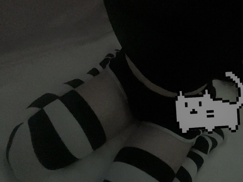 meee_hidc's tweet photo. Cute thigh highs https://t.co/kKk5hUjMMr