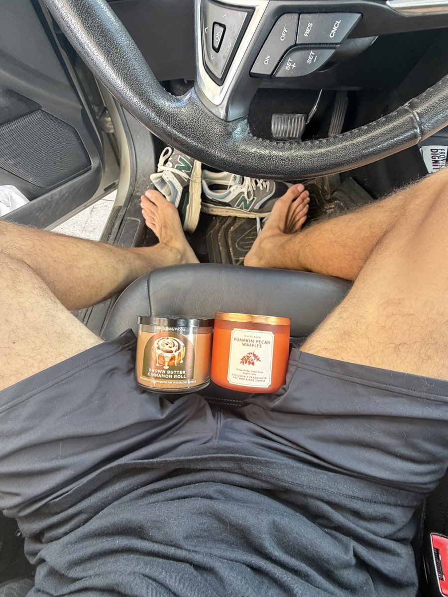donnieplath's tweet photo. fall scented candles fuck I’m gonna cum dude https://t.co/7uqx8YLIxO