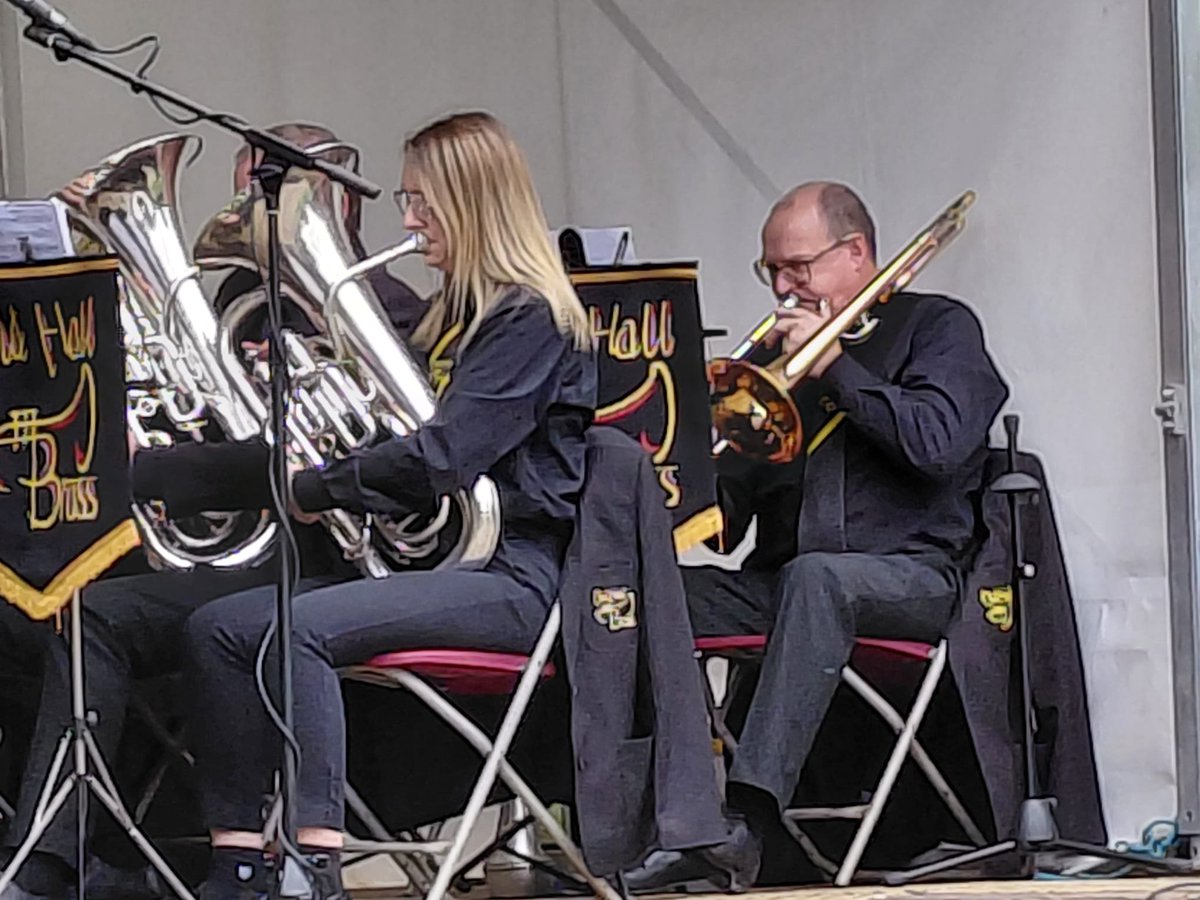 OldHallBrass's tweet photo. Another wonderful Picnic Brass concert at @Friends_of_HWP Haigh Woodland Park this afternoon.

The weather was kind for the very appreciative audience.

Thanks to Dave Chadwick from @valleybrassband  for stepping in as MD for the day.

#Wigan #BrassBand #wigansfinest https://t.co/lhgIwUv9ML
