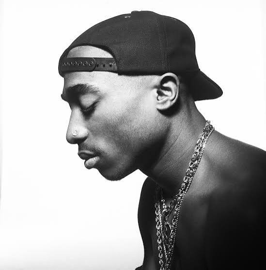_emeel_'s tweet photo. Tupac Amaru Shakur

30.

[..and still i see no changes
Cant a brutha get a little peace
Its war on the streets and its war in the middle east
Instead of way of poverty
They got a war on drugs
So the police cant botha me..] https://t.co/syxyfM36g4