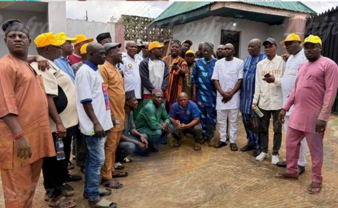 NpoReports's tweet photo. Tension in Osun as Governor’s Aide is Shot Dead Over Motor Park Takeover https://t.co/PhPiABFscP

Emir Ajagungbade | Osun | Carrick | Tucker | #NPFL27 | Red Card | #MUNMCI | Bruno Fernandez | Man U 2 | President William Ruto | Foden | Dalot | Rashford | Cunha | Levante | Adeyemi | Sesko | Man City | Ochacho | Maresca | Old Trafford | Anderson
