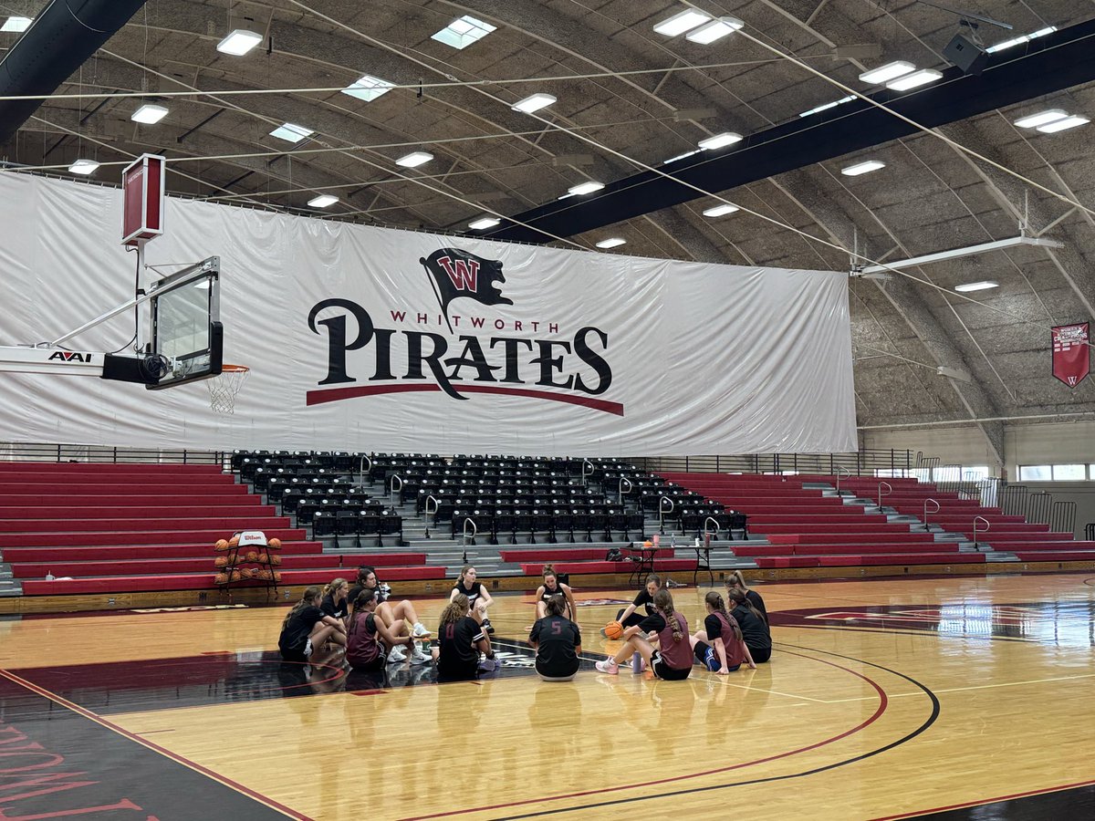 PresleyFagan's tweet photo. Thank you @whitworthwbb for inviting me to camp! I had such a great time learning some new drills and getting to know everyone there! It was an extra bonus to be able to hang out with some friends while there. https://t.co/pUhJc6qwV9