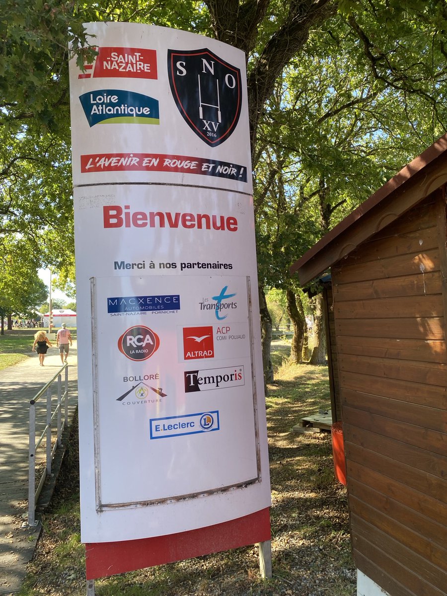 SemeyaStadium44's tweet photo. 🏟️Pré Hembert📍Saint Nazaire⚫️🔴St Nazaire Ovalie🏉#federal3🏆 https://t.co/EgQtTYdCpS