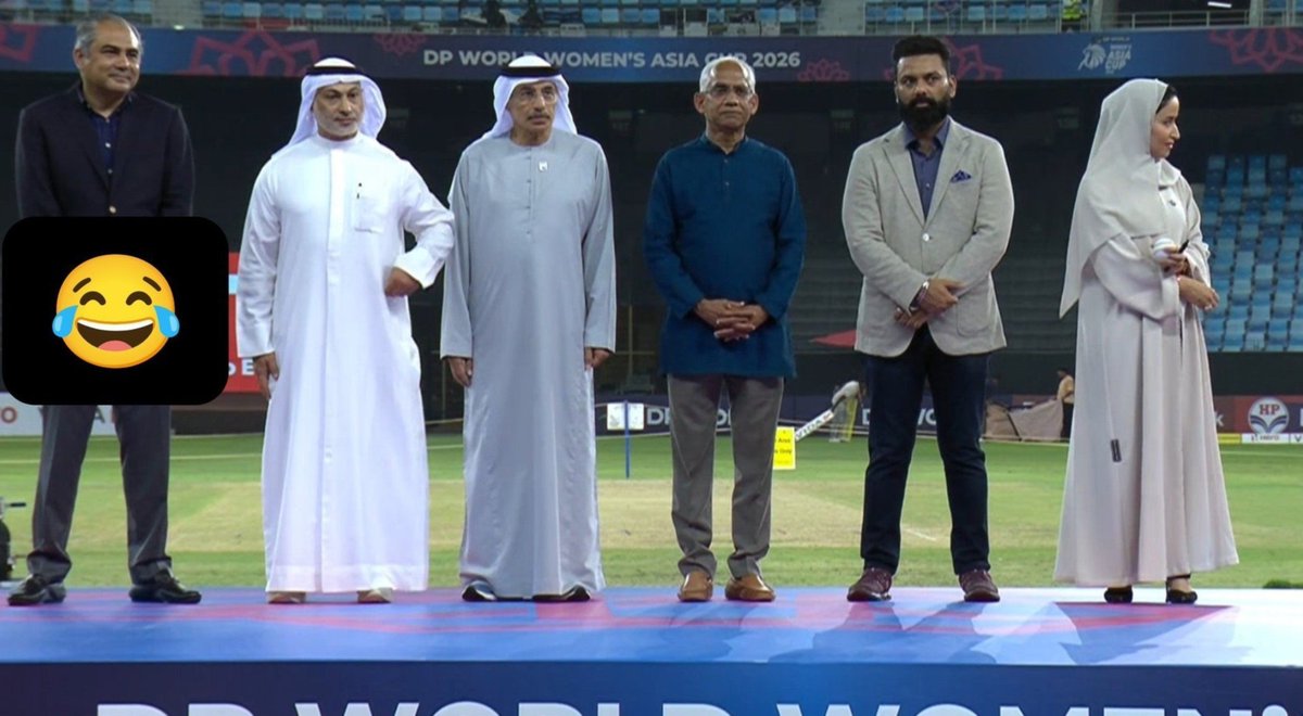 rarexvault's tweet photo. Indian fans chanting, “Trophy chor, trophy chor”🔥

Ye bhikari 😭

#Asiacup2026 #INDvsSL
#AsiaCup https://t.co/F7kk5GW82H