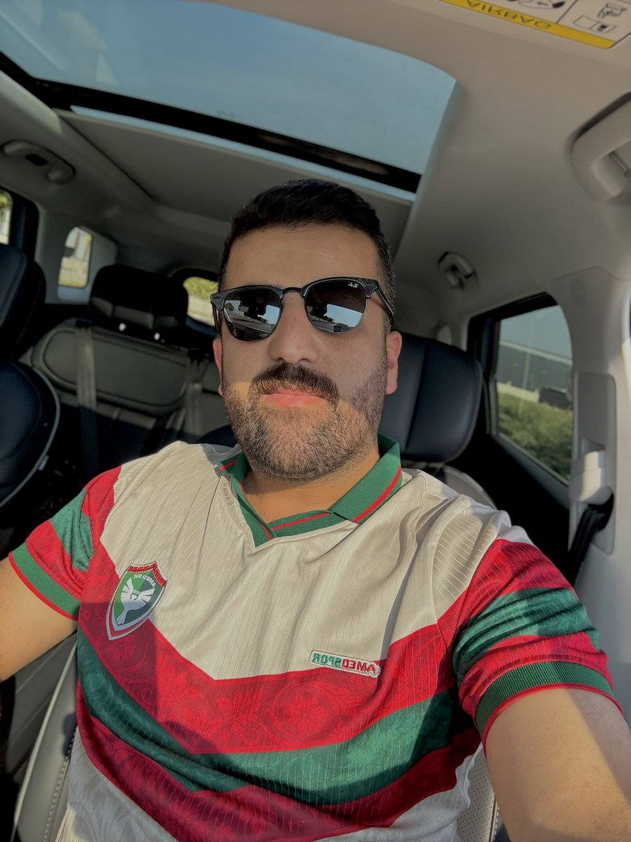 rucndnn's tweet photo. Artık dört büyük yok en büyük AMEDSPOR.💚❤️ https://t.co/VhR3UyIBvm