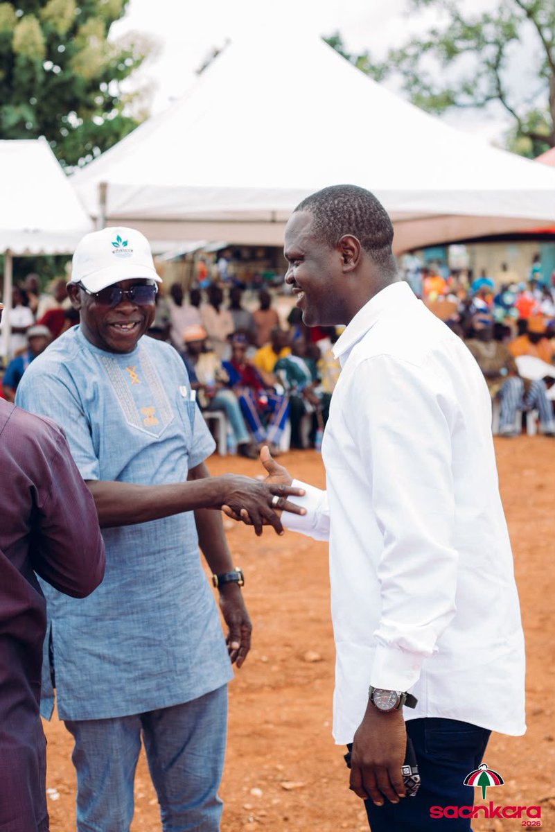 SadatOfori's tweet photo. Hon. Basiera Saankara joined H.E John Dramani Mahama for the Day 2 of the Resetting Ghana Tour in the Upper West Region at the Wa West 24 Hour Economy Market Site.
#Saankara4NYO
#TeamSaankara https://t.co/nnAKvWs1uB