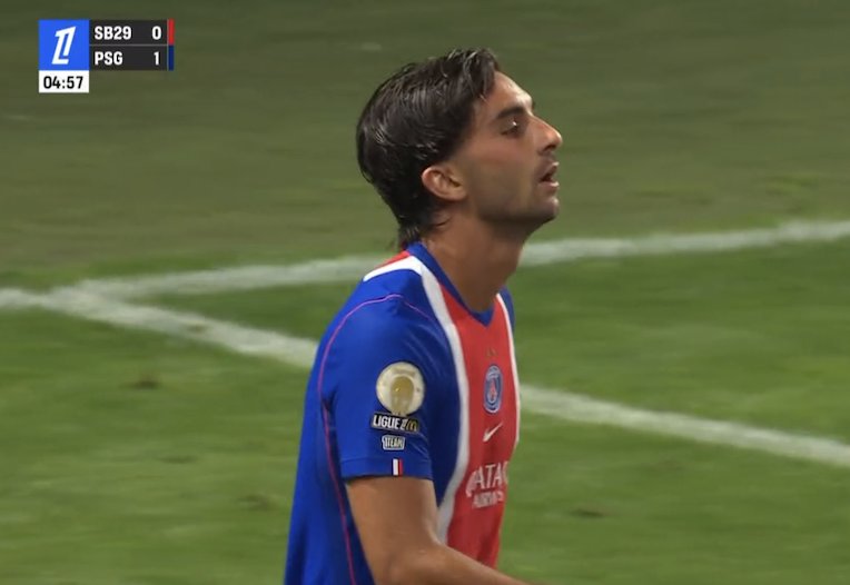 CUPID_FC's tweet photo. 🚨 PSG LEAD AWAY AT BREST! STADE BRESTOIS 0-1 PSG

 PSG are taking on Stade Brestois 29 at Stade Francis-Le Blé and lead 1-0 via Ferran Torres' 5th-minute strike

#BrestPSG https://t.co/QUhimcXUip