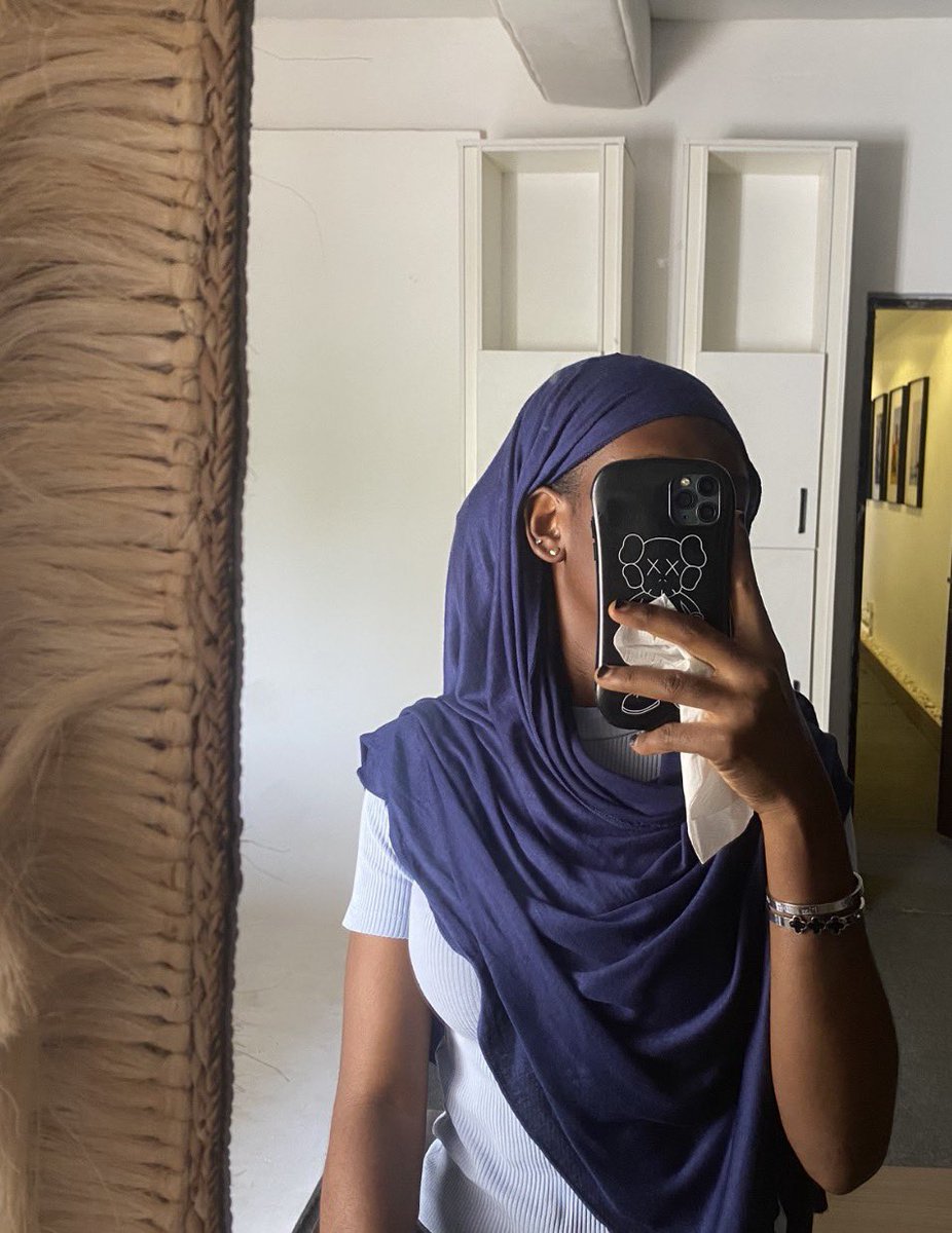 KhairatIsmail's tweet photo. 🌚 https://t.co/GOv6mWCfQj
