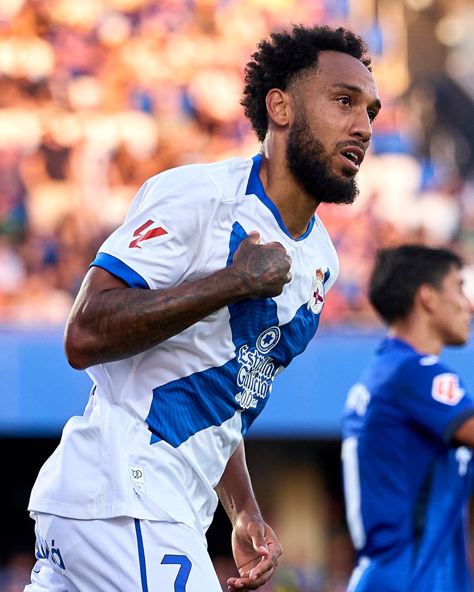 brfootball's tweet photo. 🖐 in 5️⃣

37-year-old Pierre-Emerick Aubameyang has scored in every La Liga game so far this season for Deportivo La Coruña 🍷 https://t.co/eySvBLqSbp