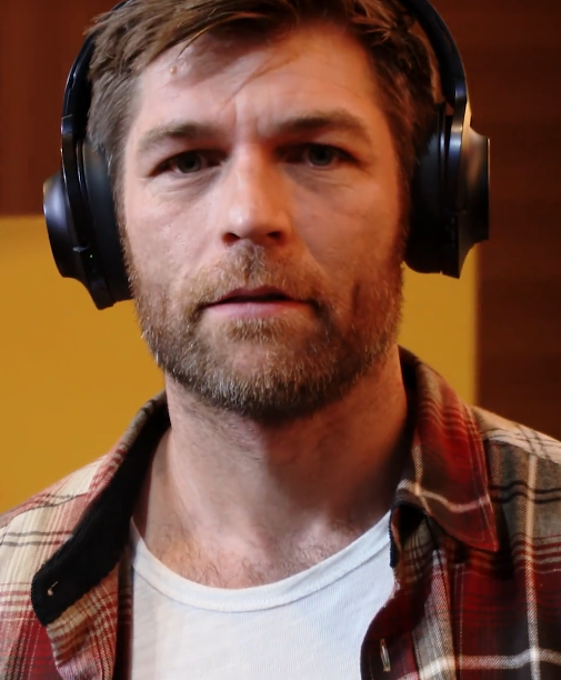 elkleist's tweet photo. after this chest hair pics NO MORE LIAM MCINTYRE THIRST TWEETS https://t.co/5xUfbBdtIn