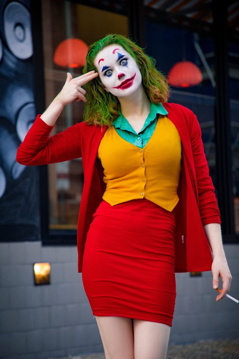 Nichameleonx's tweet photo. Tell me a joke 🤡 https://t.co/K3yZyXLUko