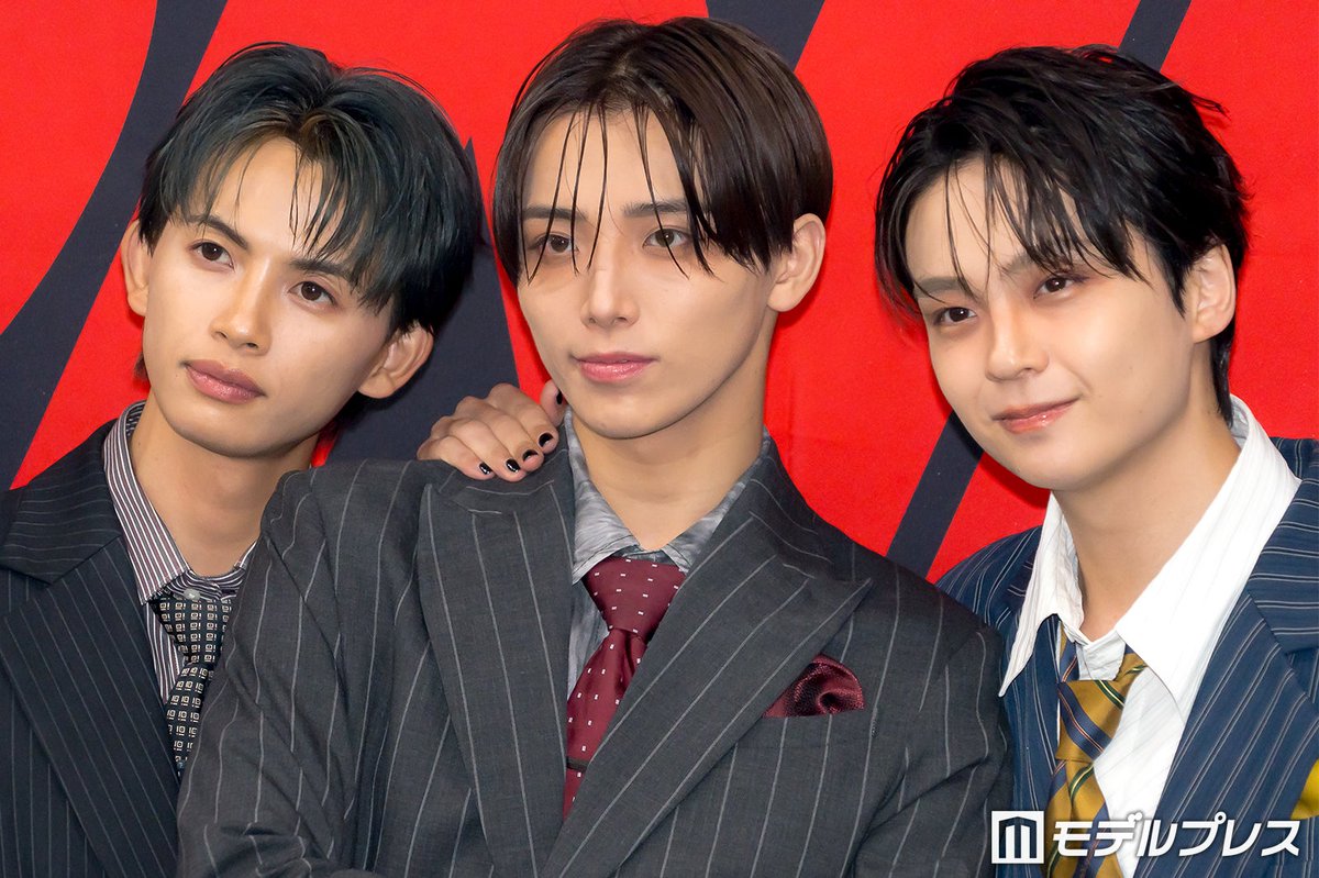 modelpress's tweet photo. ONE N’ ONLY「INFERNO」囲み取材📝

TETTA、EBiDANは「仲間でもありライバル」
「Yes! 東京」活動で団結力を実感🤝
https://t.co/I8Zzq9Yfo6

「EBiDANとしての母体を大きくしていこうという気持ちがみんな高まった感じがしています。本当にEBiDANで売れてやるぞ、突き抜けてやろうという思いが…」 https://t.co/JXECUxf3mT
