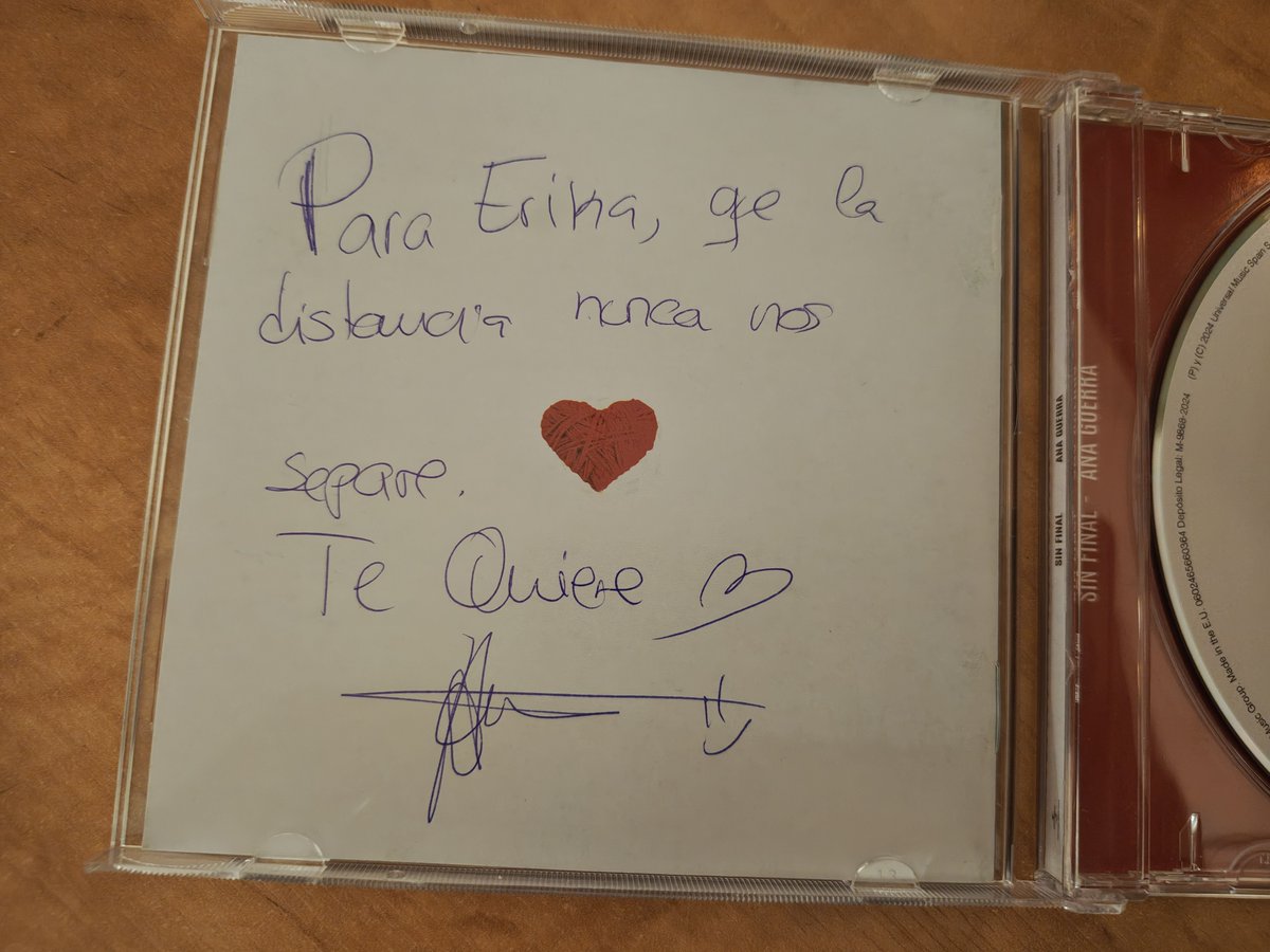 Enrivasf's tweet photo. Valieron la pena los 8 años y 3 países de espera. POR FIN pude disfrutar de ti en vivo y directo. Tenía las expectativas por las nubes y aún así las has superado todas!!!! Eres INCREÍBLE! Gracias por una noche taaan especial, que espero sea la primera de muchas 🥹🩷 @anaguerra https://t.co/7zkLyJw0GL