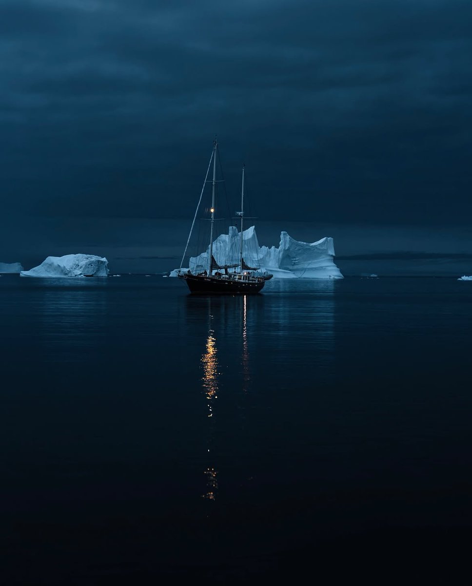 visualsofearth1's tweet photo. Calming colors of Greenland https://t.co/oroYEumm9D