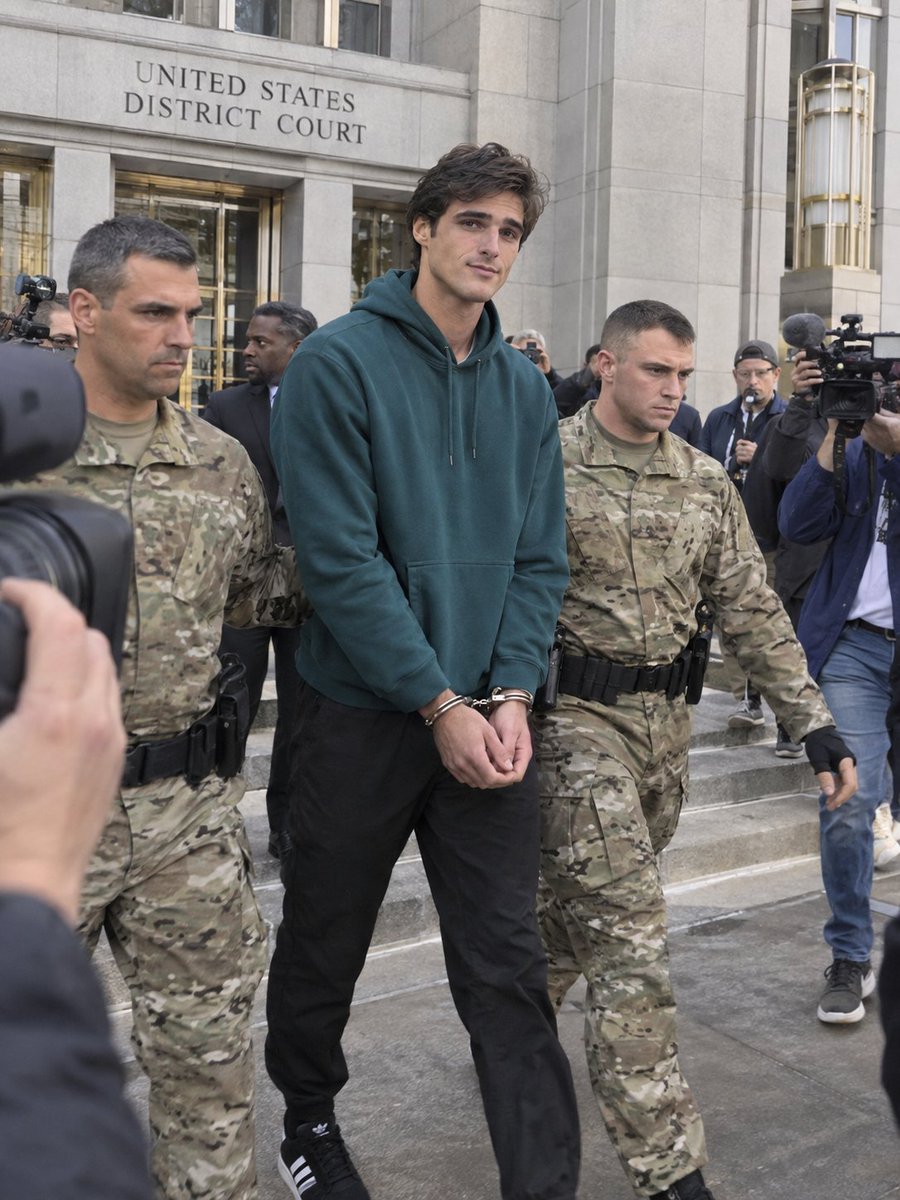 Courthouse Arrest Photo