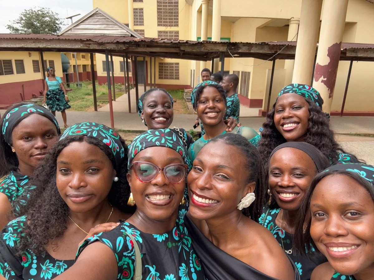 biggirl_ama's tweet photo. First sunday as a doctor with my fellow doctors 🤭

Thanksgiving mass🙏🏾🤍 https://t.co/qLh9gSs6NS