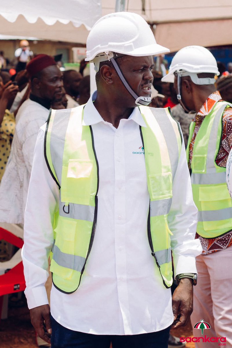 ahafia_ga's tweet photo. Hon. Basiera Saankara joined H.E John Dramani Mahama for the Day 2 of the Resetting Ghana Tour in the Upper West Region at the Wa West 24 Hour Economy Market Site.
#Saankara4NYO
#TeamSaankara https://t.co/nwNyRV4cFi