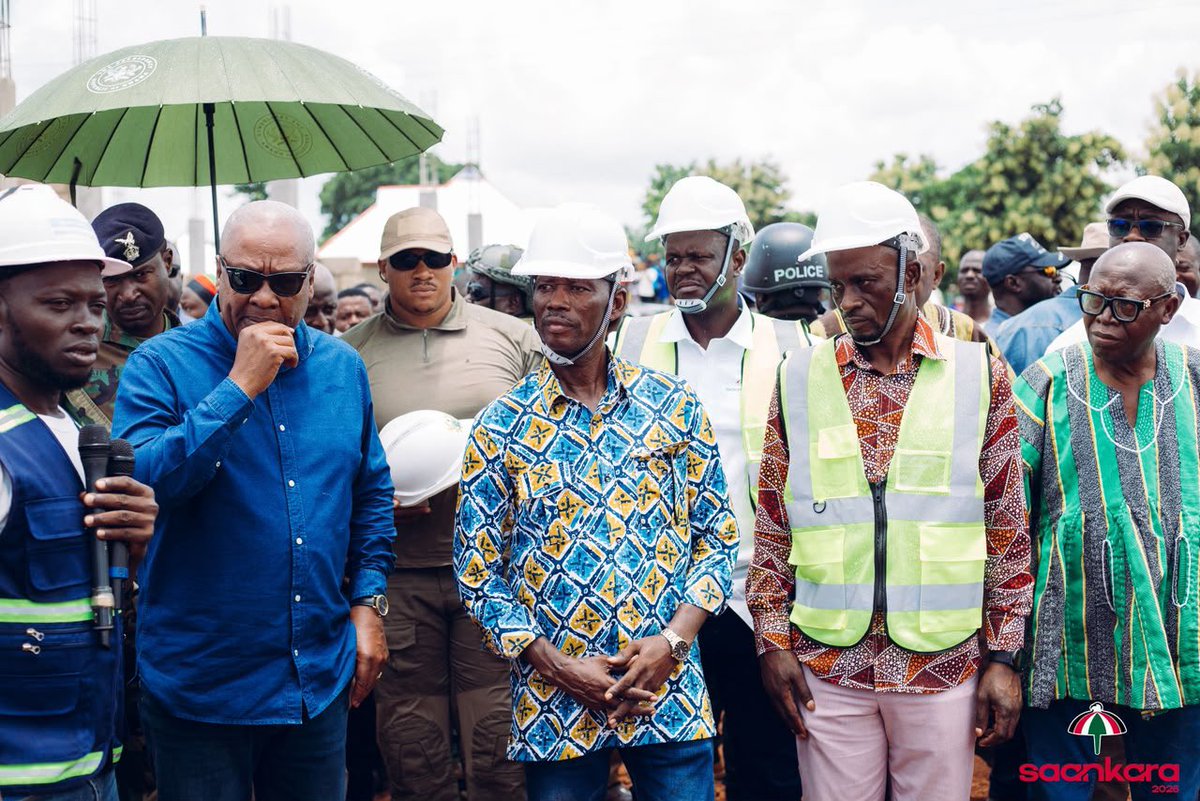 ahafia_ga's tweet photo. Hon. Basiera Saankara joined H.E John Dramani Mahama for the Day 2 of the Resetting Ghana Tour in the Upper West Region at the Wa West 24 Hour Economy Market Site.
#Saankara4NYO
#TeamSaankara https://t.co/nwNyRV4cFi
