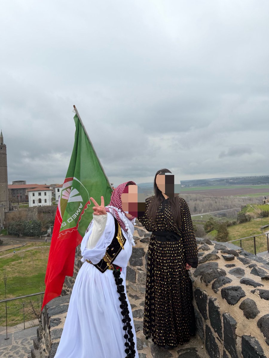 k_h_fatma10's tweet photo. Her bijî amed #amedspor 💚❤️🌞 https://t.co/Duah45GBlT