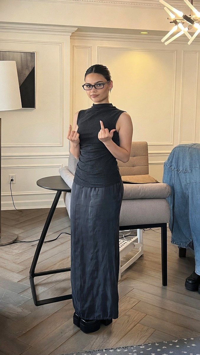 asscamila34's tweet photo. Wanna start dming gooners so I can jerk with them. DMs are now open for business. If you want to talk about Ariana Greenblatt or anyone else hit dm https://t.co/miziUdXlkw
