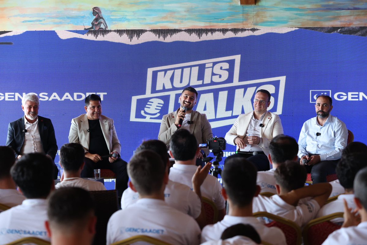 avsinantekin's tweet photo. 📍 Balıkesir | Yükseliş Kampı

Genç Saadet’in Yükseliş Kampı’nda genç kardeşlerimizin heyecanına, enerjisine ve güzel muhabbetine ortak olduk.

Kulis Talks’ta tecrübelerimizi ve hatıralarımızı paylaştık. Günün benim için en özel anı, oğlum Abdullah’la aynı mikrofonu paylaşmak oldu. 😊

Emeği geçen tüm kardeşlerime teşekkür ediyorum.

#YükselişKampı #GençSaadet #SaadetPartisi #MahmutArıkan #HaldunPekdemir
