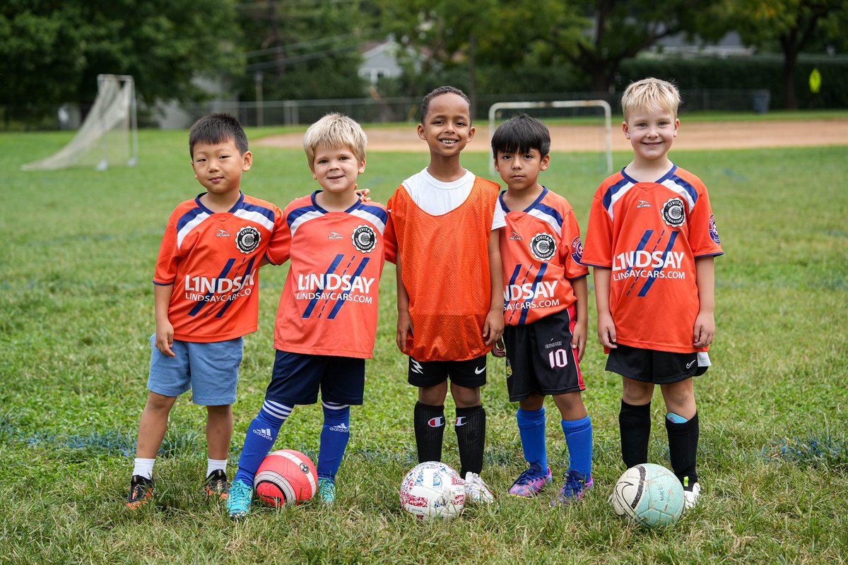 arlingtonsoccer's tweet photo. Always a good day when rec games are back ⚽️💙

So great to see our players back on the fields and kicking off another season of rec soccer! https://t.co/6rJgUXQPQB