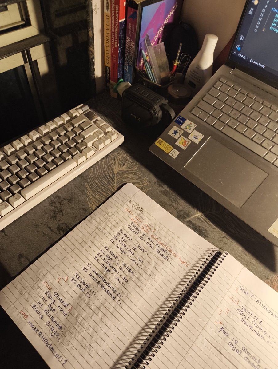 livingbxtter's tweet photo. Day 1

> Studied oops 
> Studied recursion 
> Worked on sih prototype https://t.co/PQ0hRESt9t