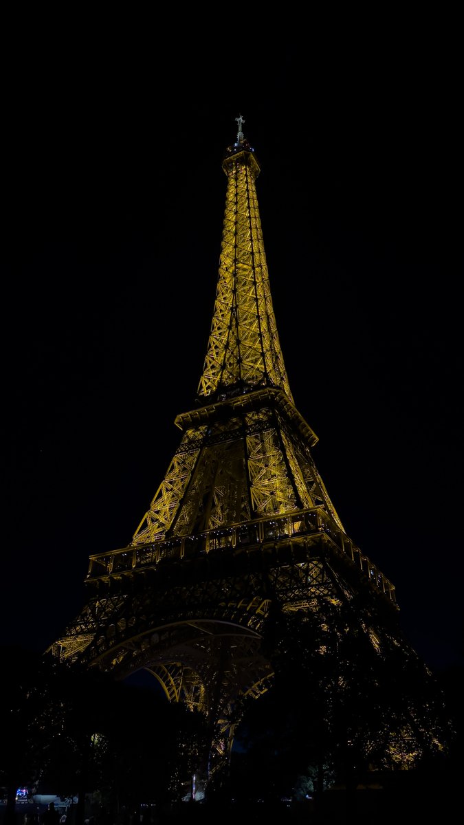 _immass's tweet photo. Randoms de Paris🌟 https://t.co/BRHZAcOX9C