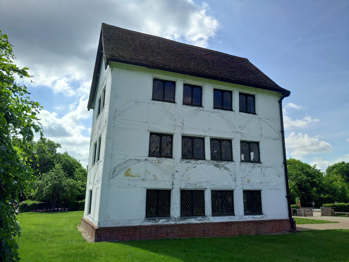 PaulKendall2's tweet photo. Queen Elizabeth’s Hunting Lodge

Although refurbished during the reign of his daughter and named ‘Queen Elizabeth’s Hunting Lodge’, it was Henry VIII who ordered the building of this hunting lodge at Chingford in Epping Forest near London during 1543. Here are some images of the exterior and interior of this fine example of a Tudor hunting lodge.

As featured in ‘Henry VIII in 100 Objects’ paperback available from Pen & Sword Books with a 50% discount (offer ends 30 November 2026).

https://t.co/SSnE8rtP20

Available from @Amazonuk
https://t.co/Iz8YSOxkOI

Available in the UK @Waterstones
https://t.co/4QIDx1IUh6

#henryviii #queenelizabeth #tudors #chingford #eppingforest #huntinglodge #history #books #education #london @penswordbooks @penandswordbooks @PSHistory @Frontline_books